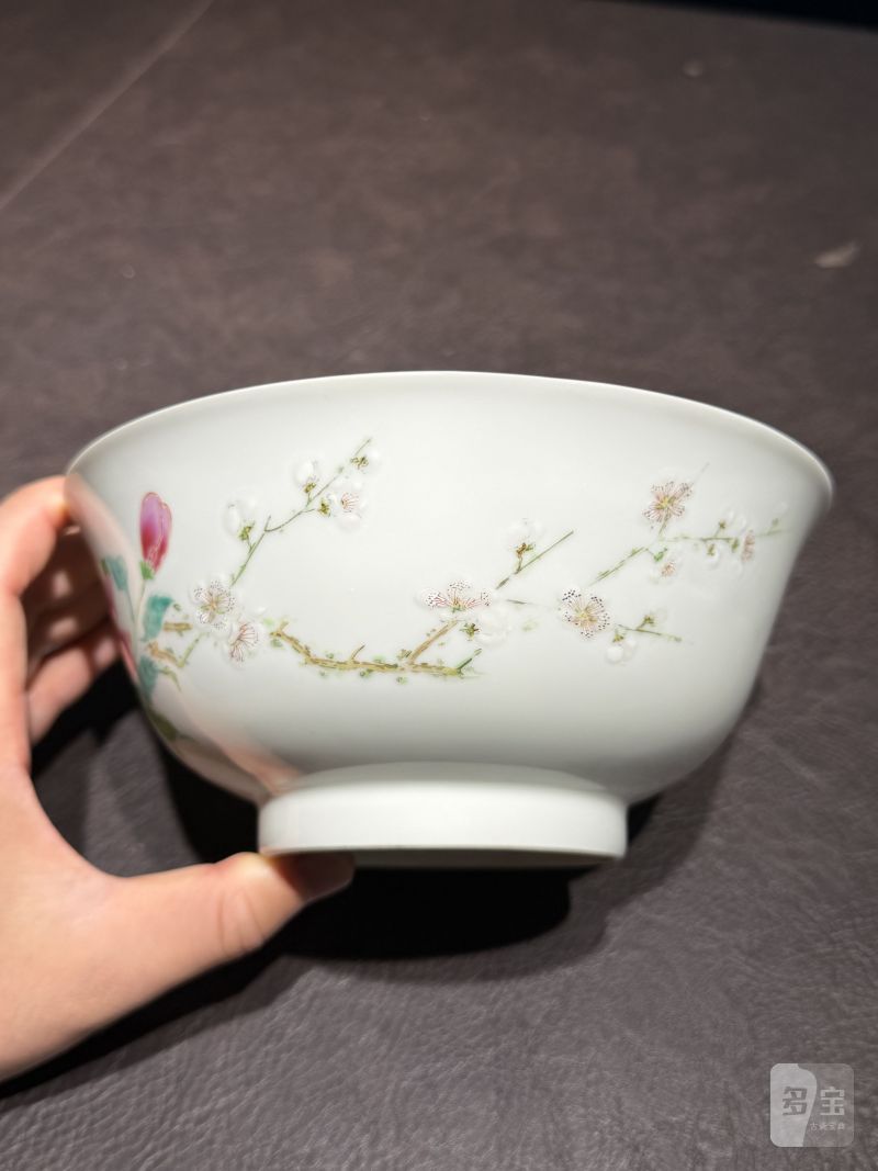 清雍正 粉彩蝶恋花纹碗 - 图8